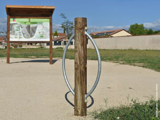 BORNE VÉLOS À ARCEAUX