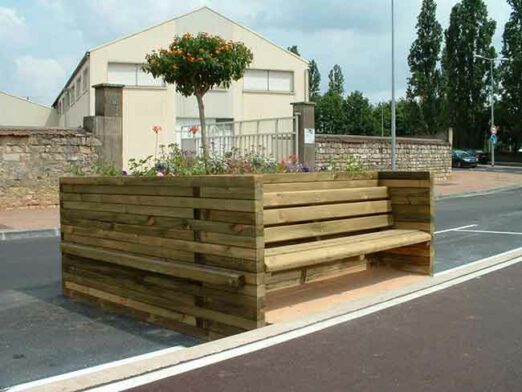 BAC À ARBRE AVEC BANC