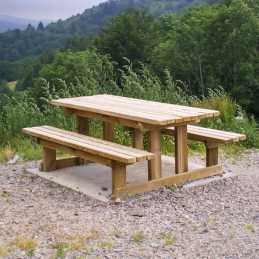 Table bancs en bois pin classe 4, pour aménager les espaces extérieurs avec un mobilier durable et pratique