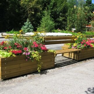 Jardinières et bancs en bois pour aménagement extérieur dans les espaces publics et urbains