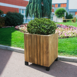Bac à fleurs en bois pin classe 4, pour aménager les espaces extérieurs avec un mobilier durable et pratique